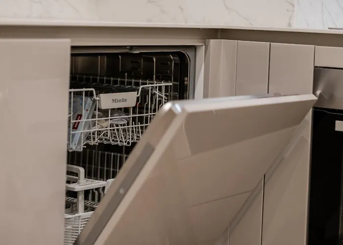 Gallienus Superior Apartment